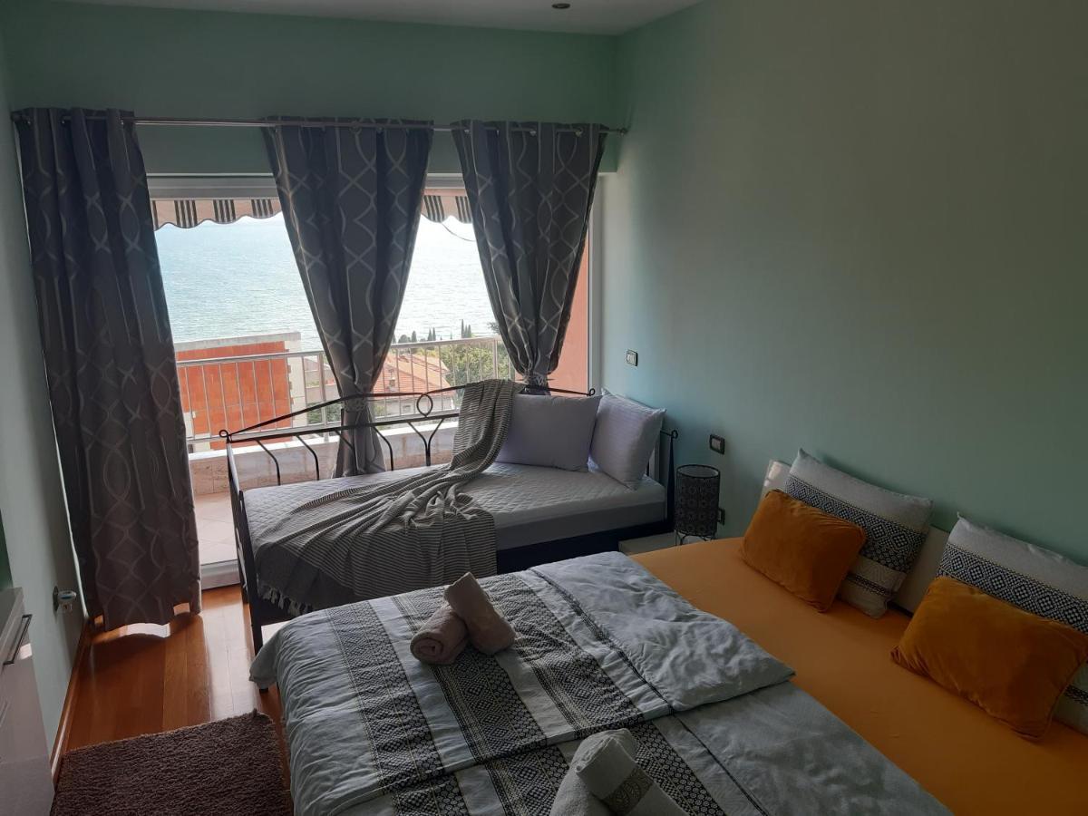 Apartments In Villa Azra Rijeka Extérieur photo