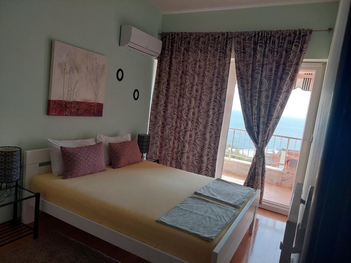 Apartments In Villa Azra Rijeka Extérieur photo