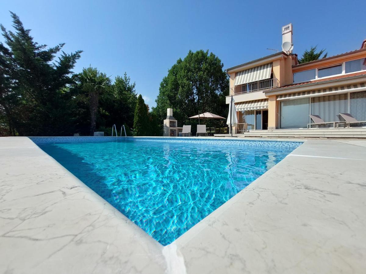 Apartments In Villa Azra Rijeka Extérieur photo