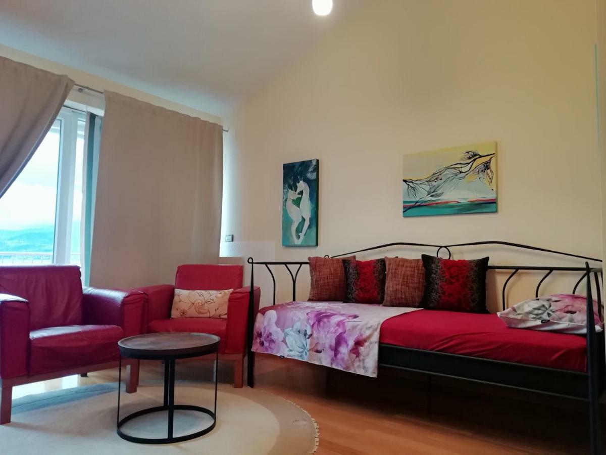 Apartments In Villa Azra Rijeka Extérieur photo