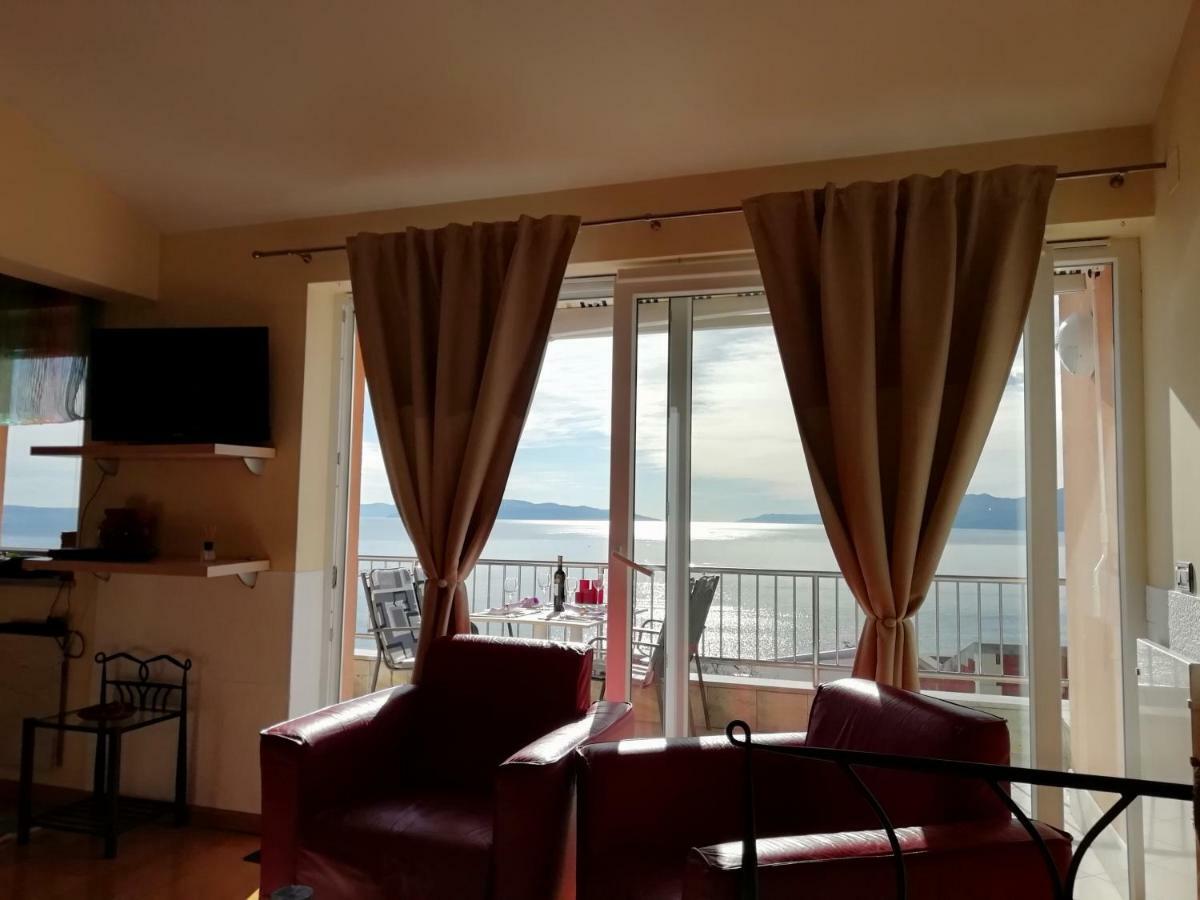 Apartments In Villa Azra Rijeka Extérieur photo