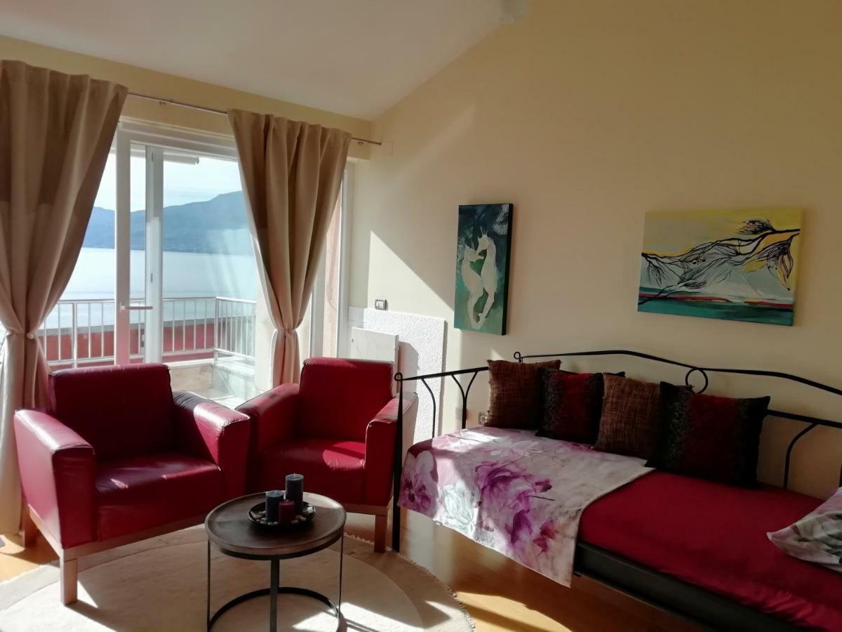 Apartments In Villa Azra Rijeka Extérieur photo